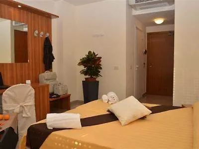 Th - Casa Leonori 3* 아시시